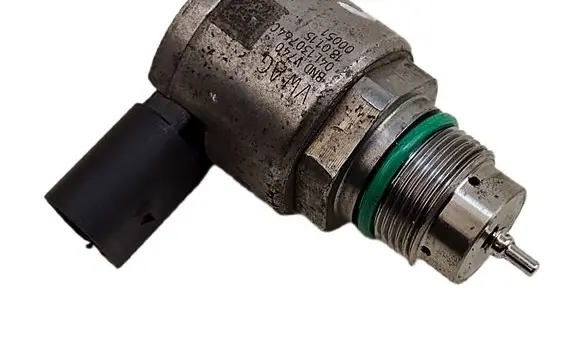 Audi A6 S6 C7 4G Fuel pressure regulator 04L130764C