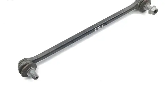 Toyota Yaris XP210 Front anti-roll bar/stabilizer link 
