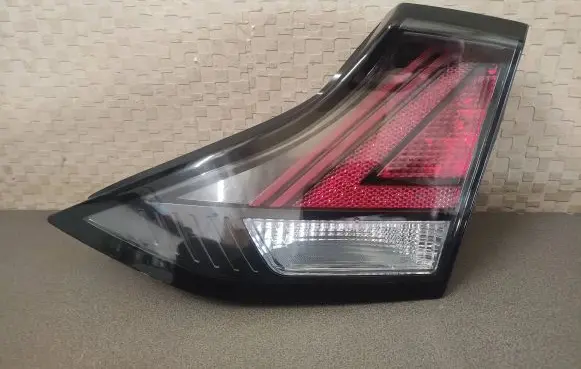 Hyundai Ioniq Tailgate rear/tail lights 92404G2200