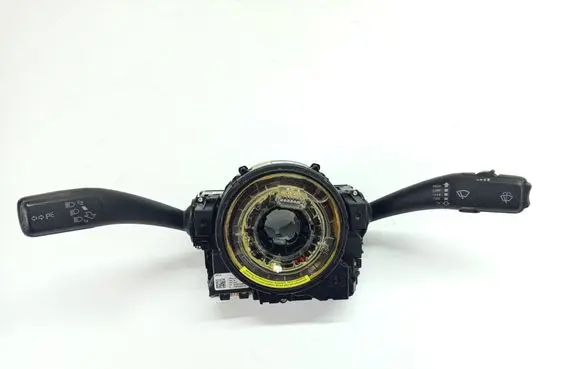 Wiper turn signal indicator stalk/switch