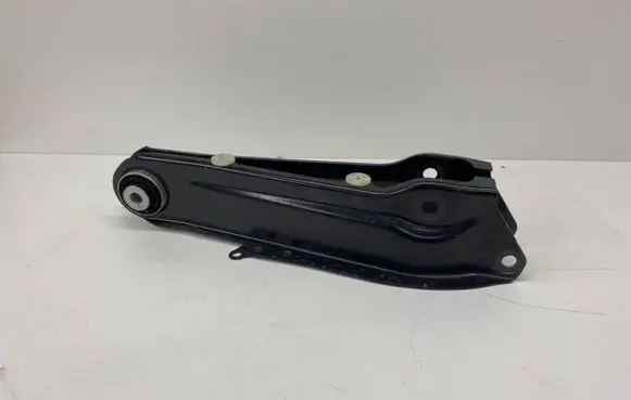 BMW i4 Rear upper control arm/wishbone 6895251