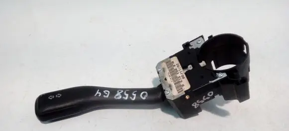 Volkswagen Golf IV Indicator stalk 8L0953513G