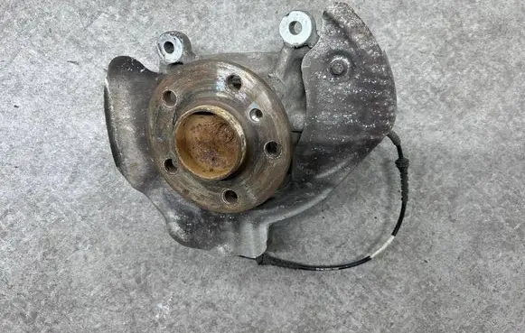 BMW i3 Front wheel hub 6852160
