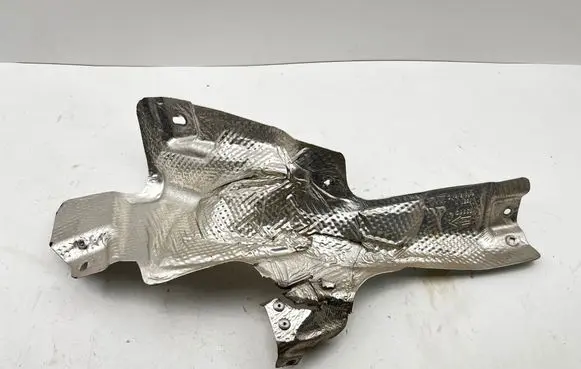 Jeep Grand Cherokee WL Exhaust heat shield 68381515AC