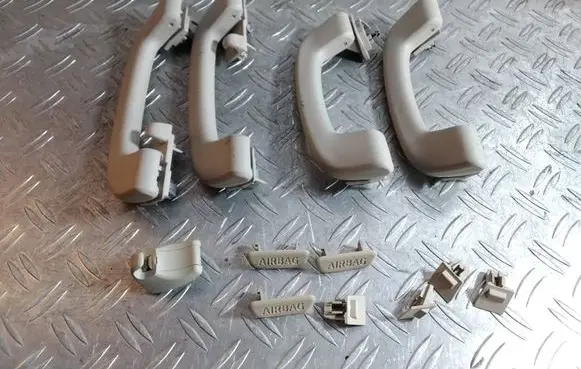 BMW 5 F10 F11 A set of handles for the ceiling