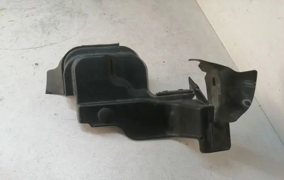 Toyota Auris E180 Other engine bay part 5382602041