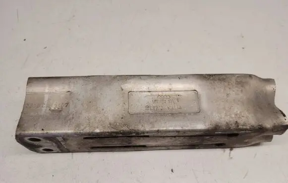 Audi A6 S6 C6 4F Front bumper mounting bracket 4F0807134 606360