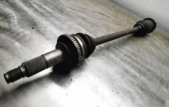 Rear driveshaft