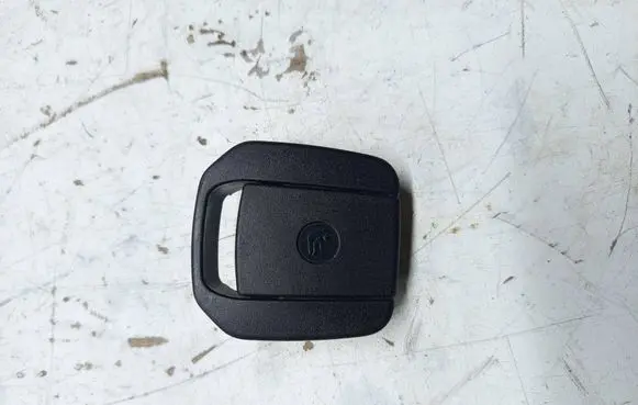 BMW 3 E90 E91 ISOFIX cover 7118673