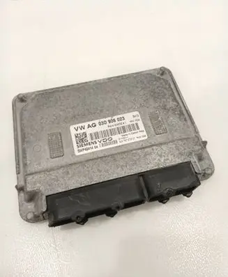 Skoda Fabia Mk2 (5J) Engine control unit/module 03D906023 5WP4041404