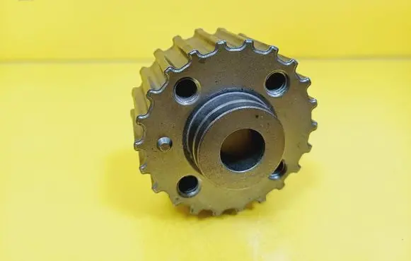 Volkswagen Golf III Crankshaft gear 068105263C