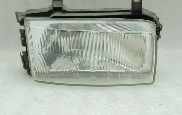 Volkswagen Transporter - Caravelle T4 Headlight/headlamp 701941018