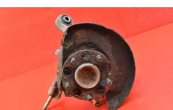 Front wheel hub spindle knuckle