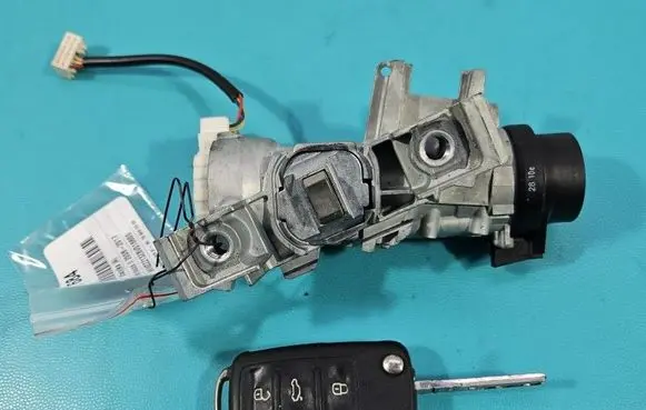 Volkswagen Scirocco Ignition lock 1K0905851B IMPRK1566684