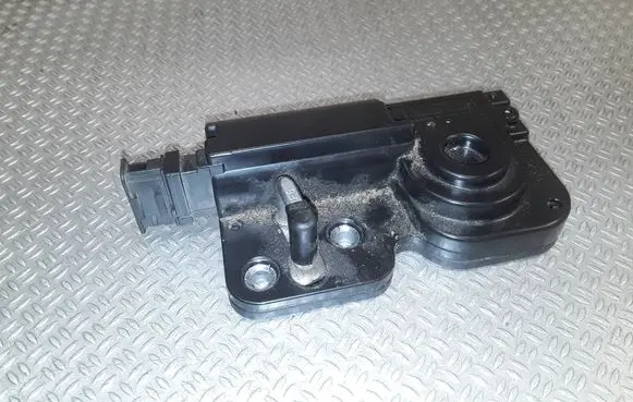 Porsche Cayenne (9PA) Tailgate/trunk/boot lift motor 7L0827511C