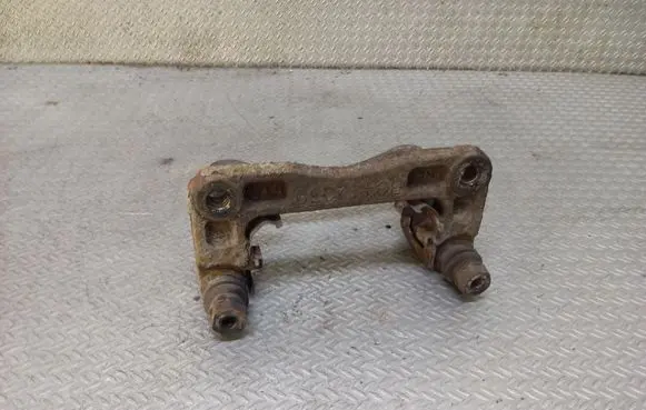 Chevrolet Captiva Brake caliper pad carrier rear BC412050