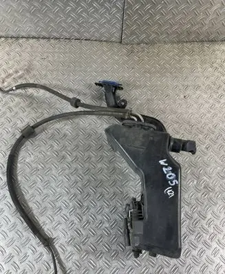 Mercedes-Benz C W205 Windshield washer fluid reservoir/tank A2058602260