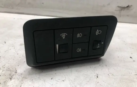 Hyundai Santa Fe Fog light switch 201003966