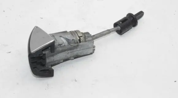 Audi A8 S8 D4 4H Front door lock
