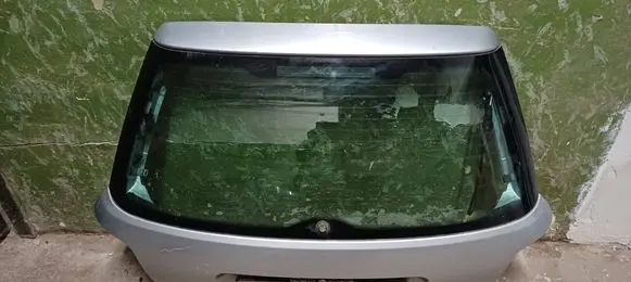 Audi A4 S4 B5 8D Tailgate/trunk/boot lid 