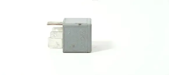 Audi A4 S4 B6 8E 8H Other relay 8D0951253