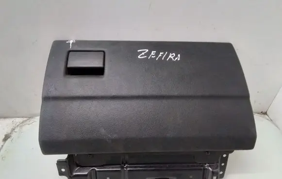 Opel Zafira A Glove box