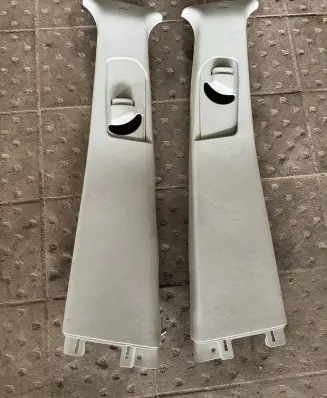 Jeep Grand Cherokee (B) pillar trim (top)