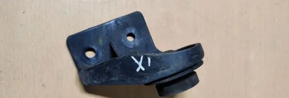 Hyundai ix35 Radiator mount bracket