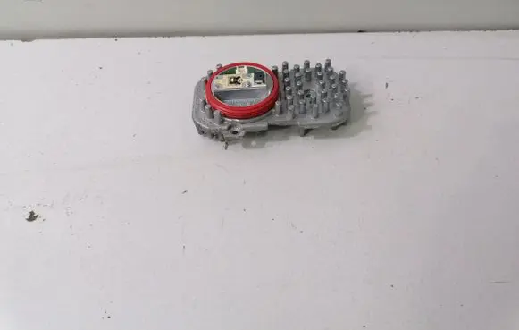 BMW 4 F32 F33 LED ballast control module 8121407