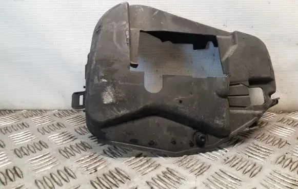 Nissan Juke I F15 Timing belt guard (cover) 8200795018