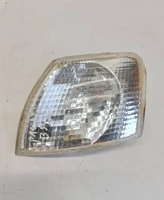 Volkswagen PASSAT B5 Front indicator light E111194