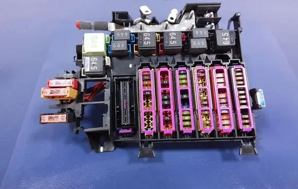 Audi A8 S8 D4 4H Fuse box set 4H0907101H