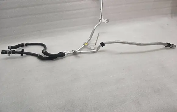 Volkswagen Tayron II Coolant pipe/hose 5QT819885