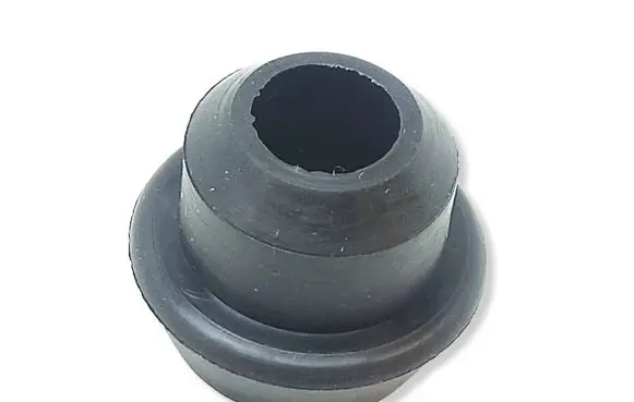 Microcar Due First Radiator mount bracket 0118203