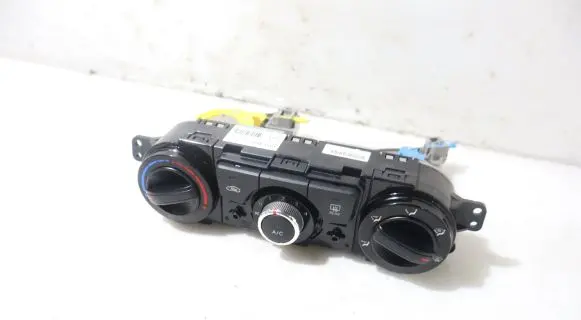 Interior fan control switch