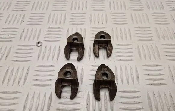 Citroen DS4 Fuel Injector clamp holder