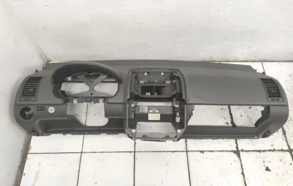 Volkswagen Polo IV 9N3 Dashboard 6Q1857003