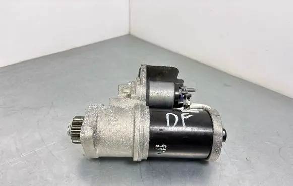 Land Rover Defender Starter motor KPLA11001BE