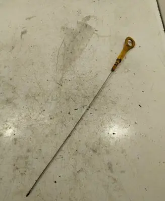 Hyundai ix20 Oil level dip stick 