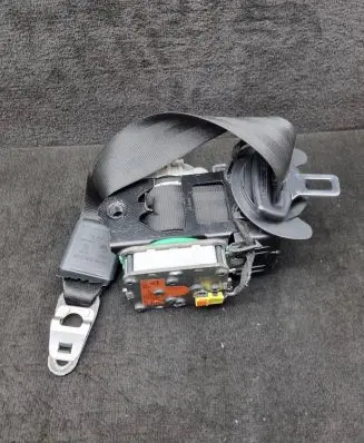 Audi A6 S6 C7 4G Front seatbelt 4G8857705B 4G8857705BV04