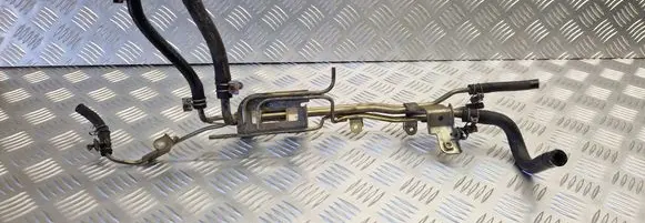 Nissan Almera N16 Fuel line pipe