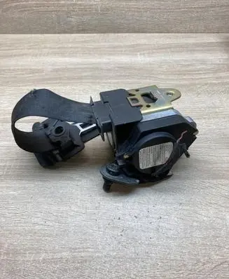BMW 7 E65 E66 Front seatbelt 561148401