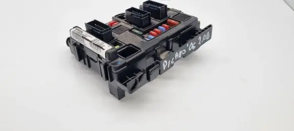Citroen Xsara Picasso Fuse module 9650618380 T118470004M