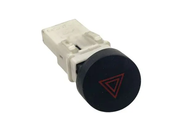 Nissan Navara D40 Hazard light switch 905xb 0h011