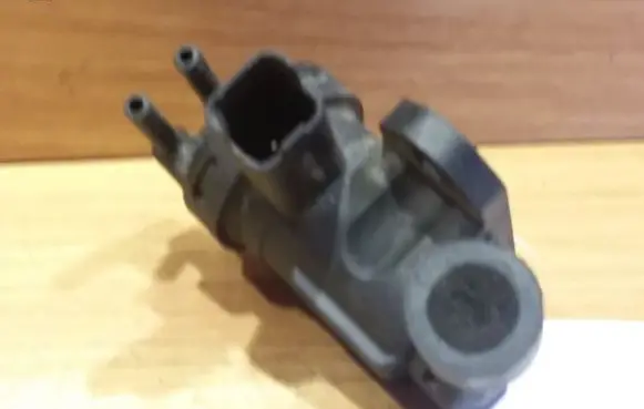 Peugeot 607 Turbo solenoid valve 9628971180