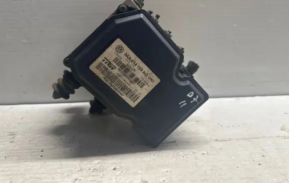 Volkswagen PASSAT B7 ABS Pump 3AA614109AG 17654056 54085622T
