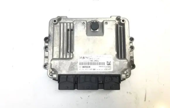 Ford Focus Engine control unit/module 9M5112A650BG 0281015608