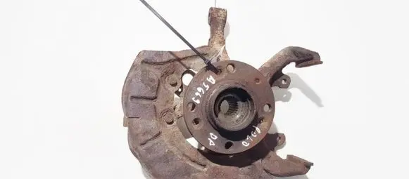 Volkswagen Polo II 86C 2F Front wheel hub
