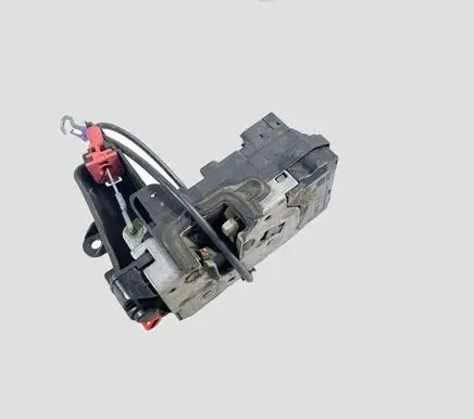 Opel Astra H Rear door lock 13210739
