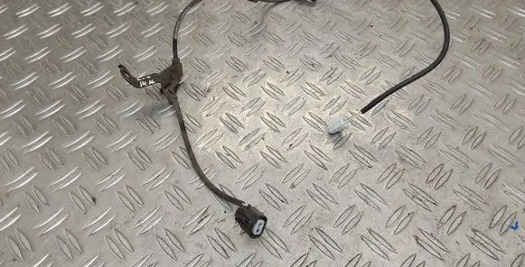 Toyota Yaris Rear ABS sensor wiring 